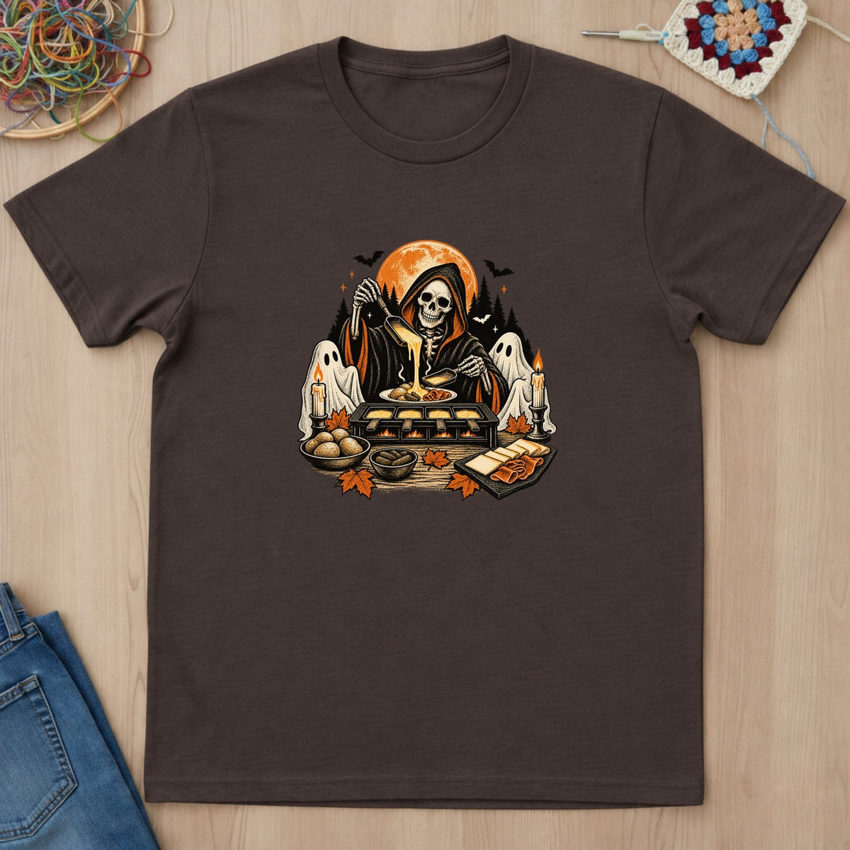 T-shirt chocolat foncé présenté à plat