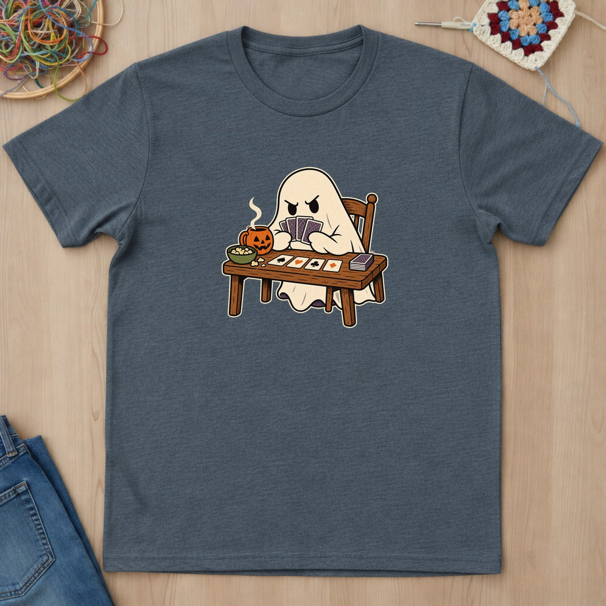 T-shirt gris foncé chiné présenté à plat