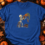 Squelette bricoleur et étagère de travers — T-shirt bleu roi