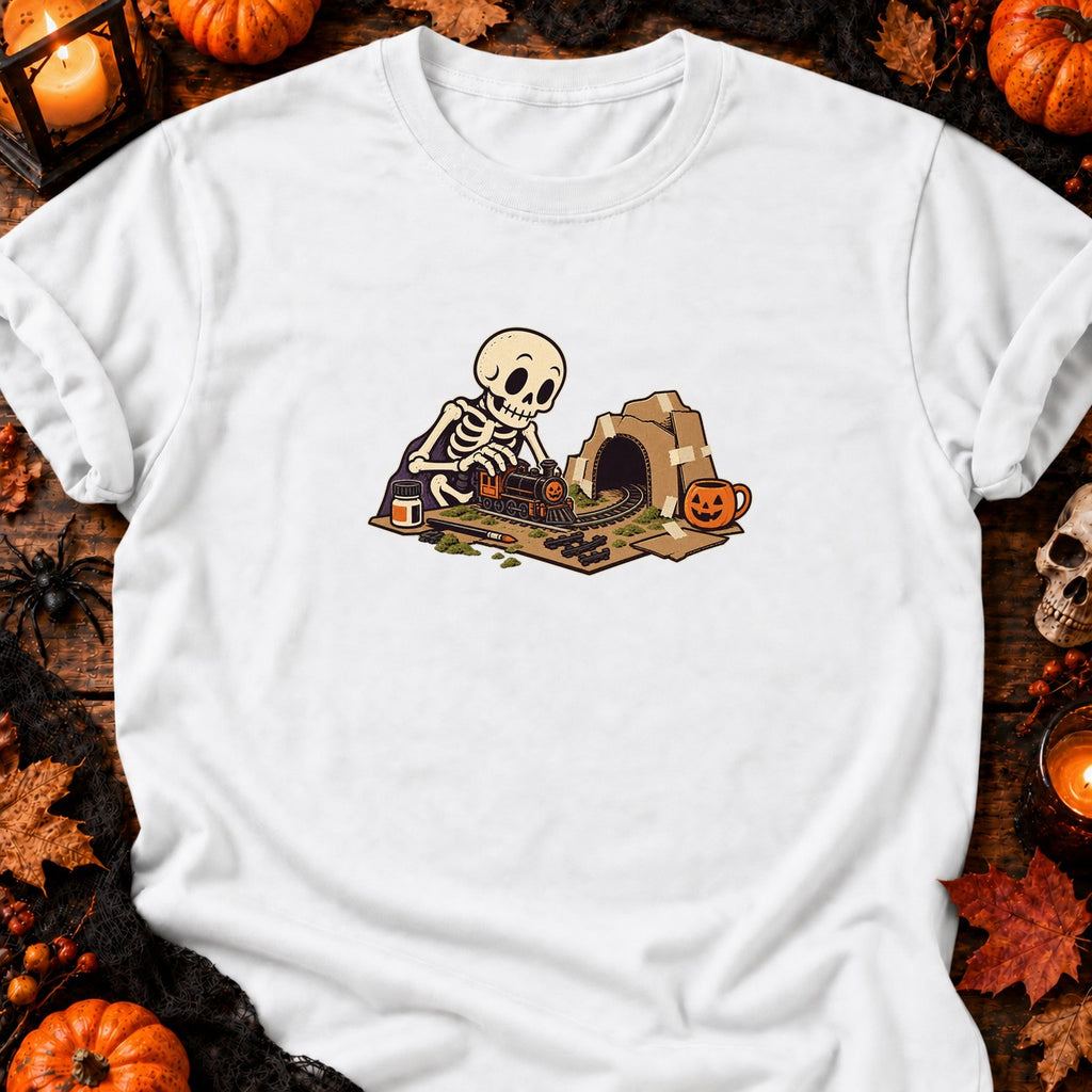 Squelette et train miniature — T-shirt blanc