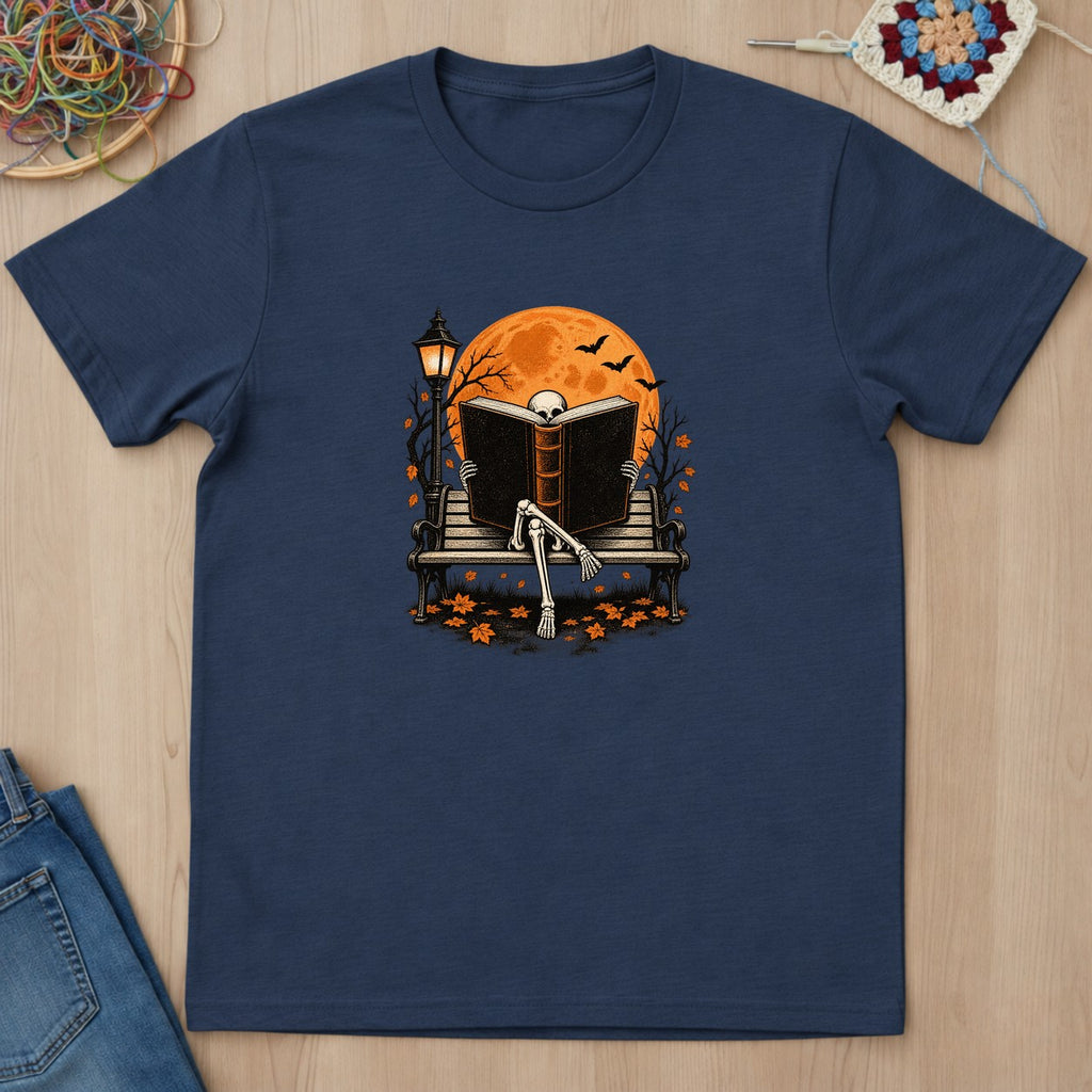T-shirt bleu marine présenté à plat
