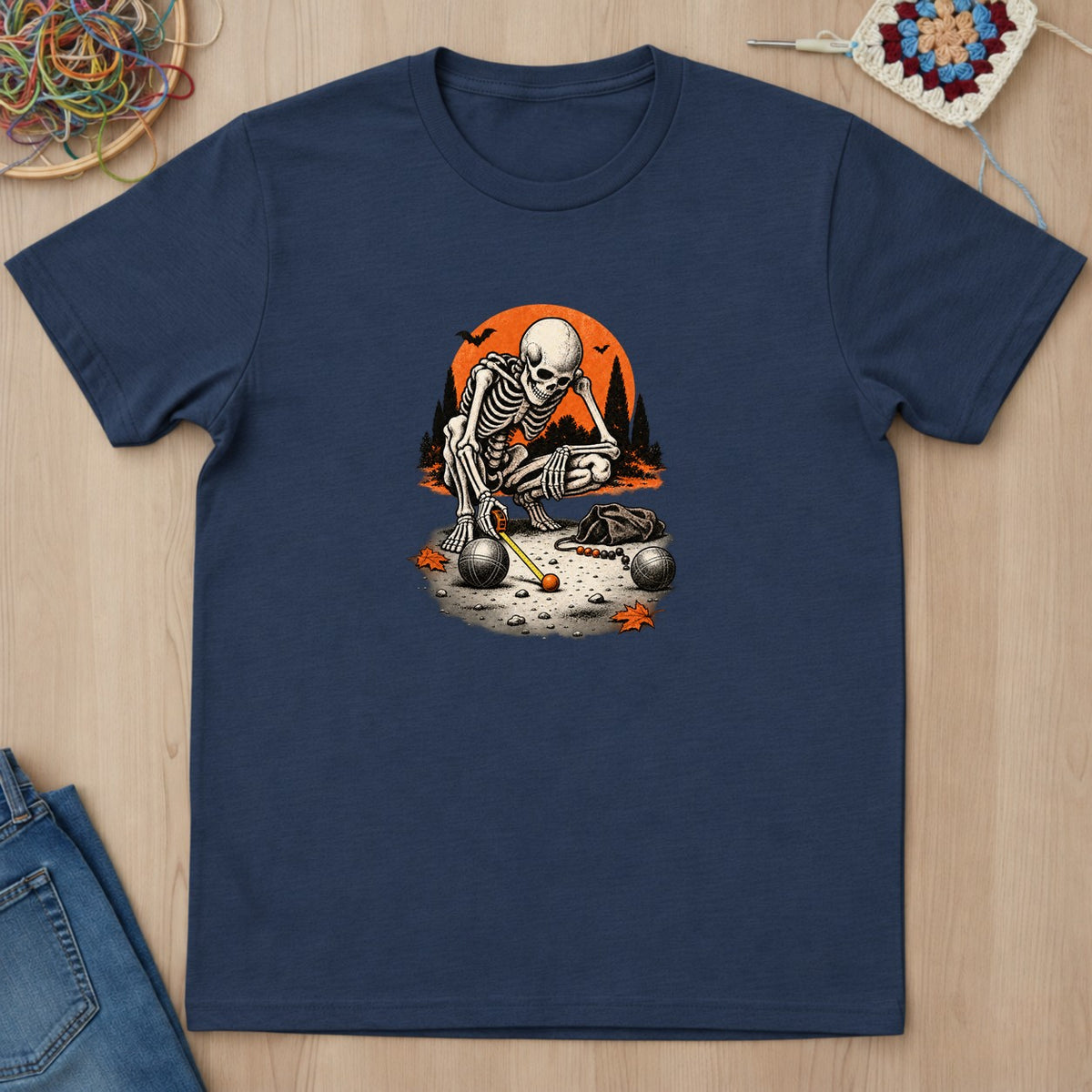 T-shirt bleu marine présenté à plat
