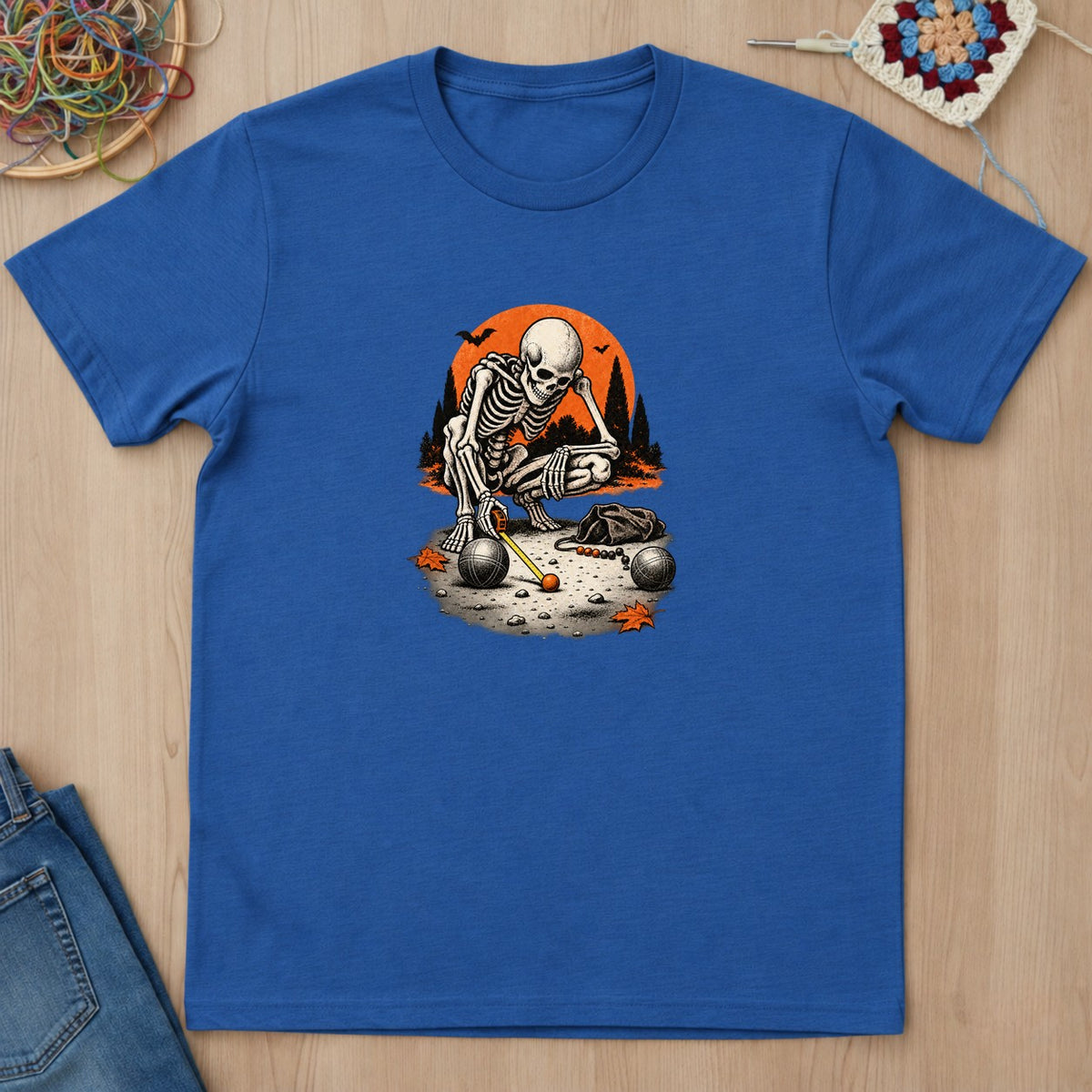 T-shirt bleu roi présenté à plat