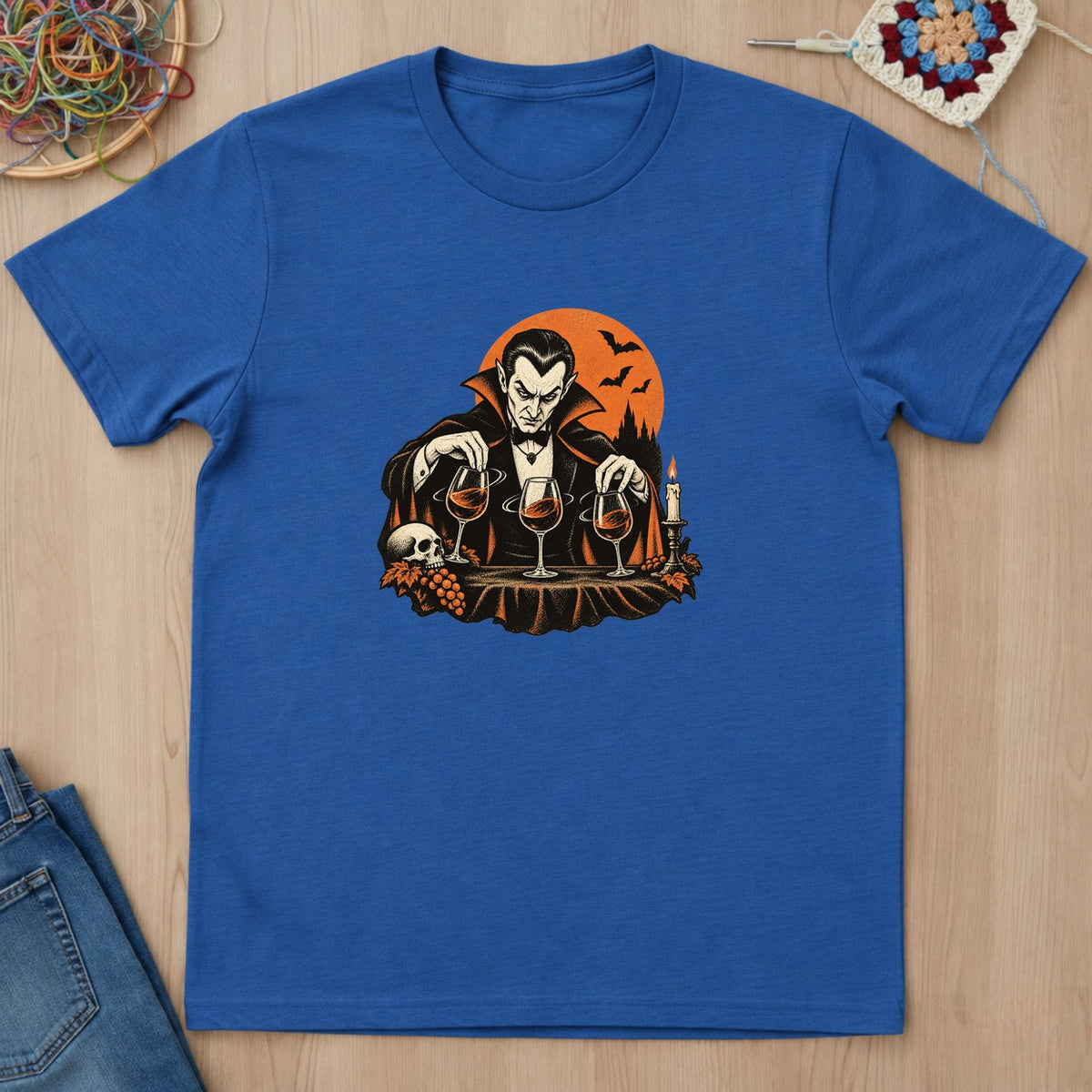 T-shirt bleu roi présenté à plat