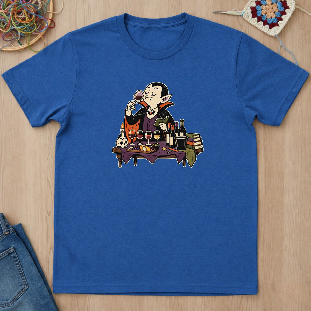 T-shirt bleu roi présenté à plat