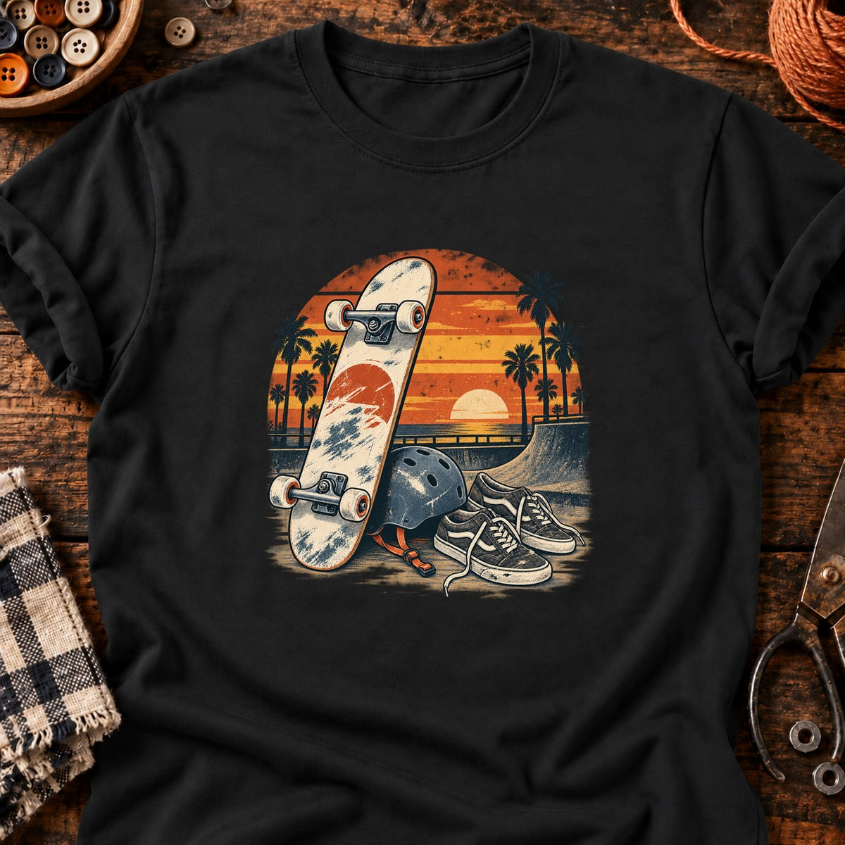 Planche usée et chaussures de skate T-Shirt — T-shirt Black
