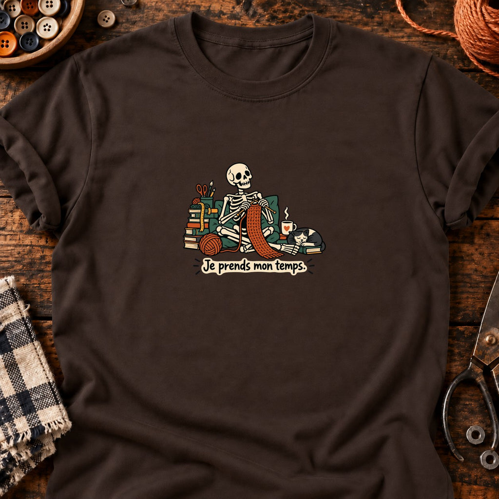 Squelette tricoteur — Je prends mon temps — T-shirt chocolat