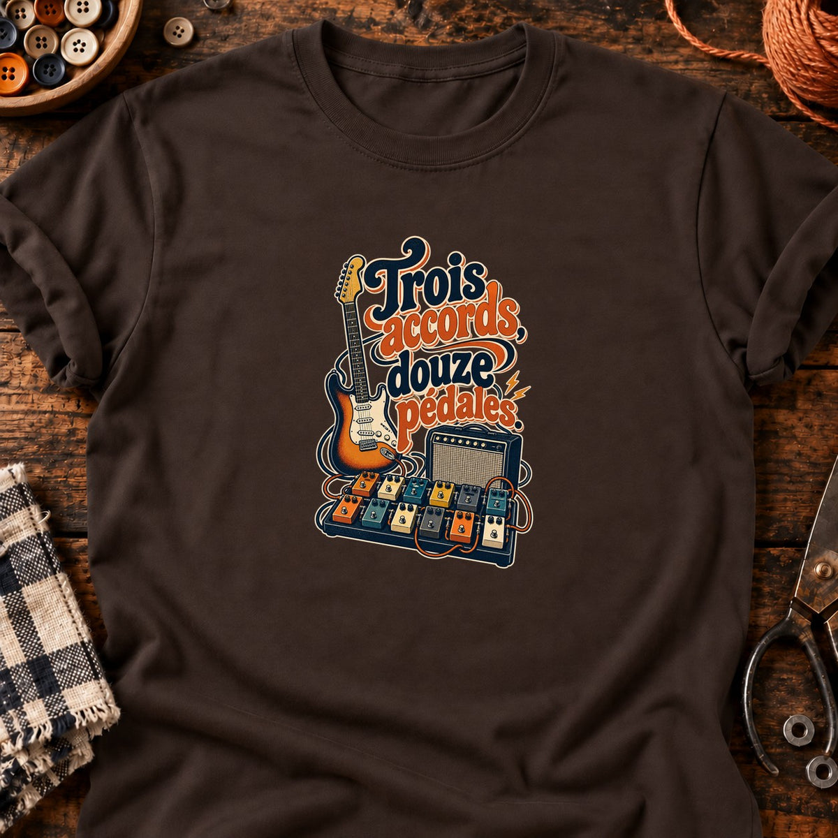 Trois accords, douze pédales. Guitariste vintage T-Shirt — T-shirt Dark Chocolate