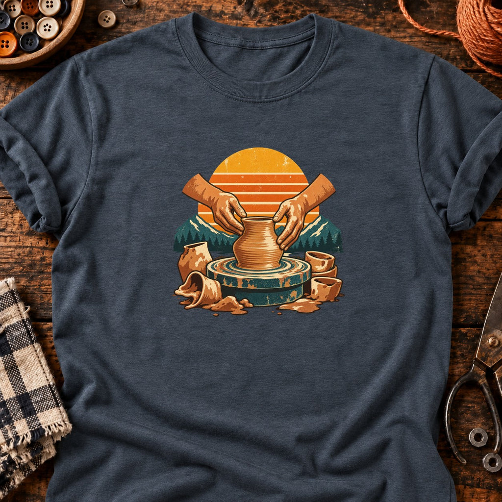 T-shirt Modelage d'argile sur tour de potier, coloris gris foncé chiné