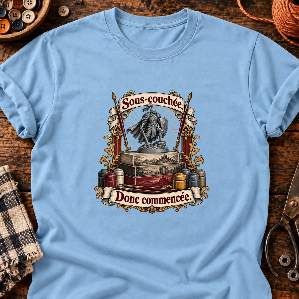 Sous-couchée — T-shirt bleu clair