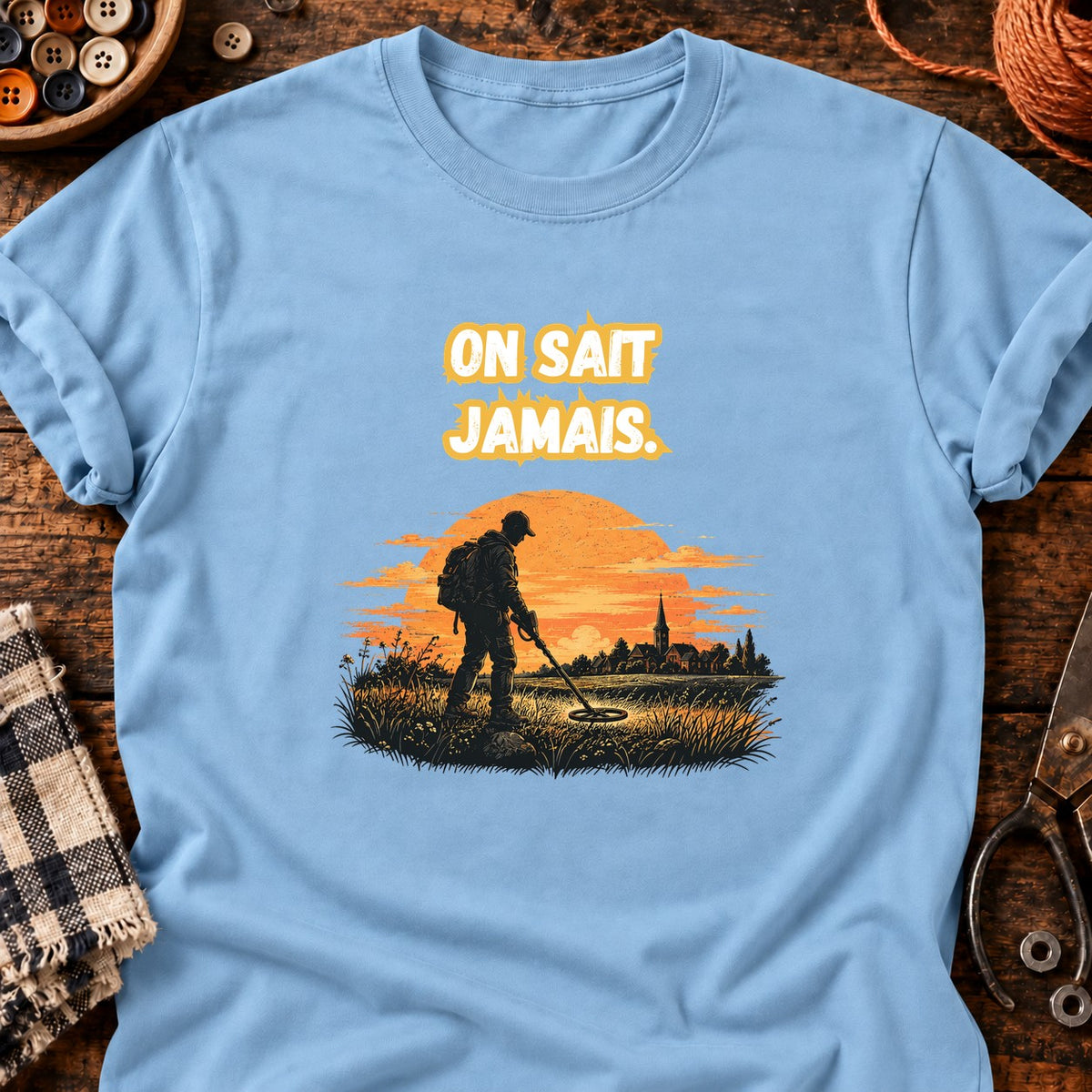 On sait jamais — T-shirt bleu clair