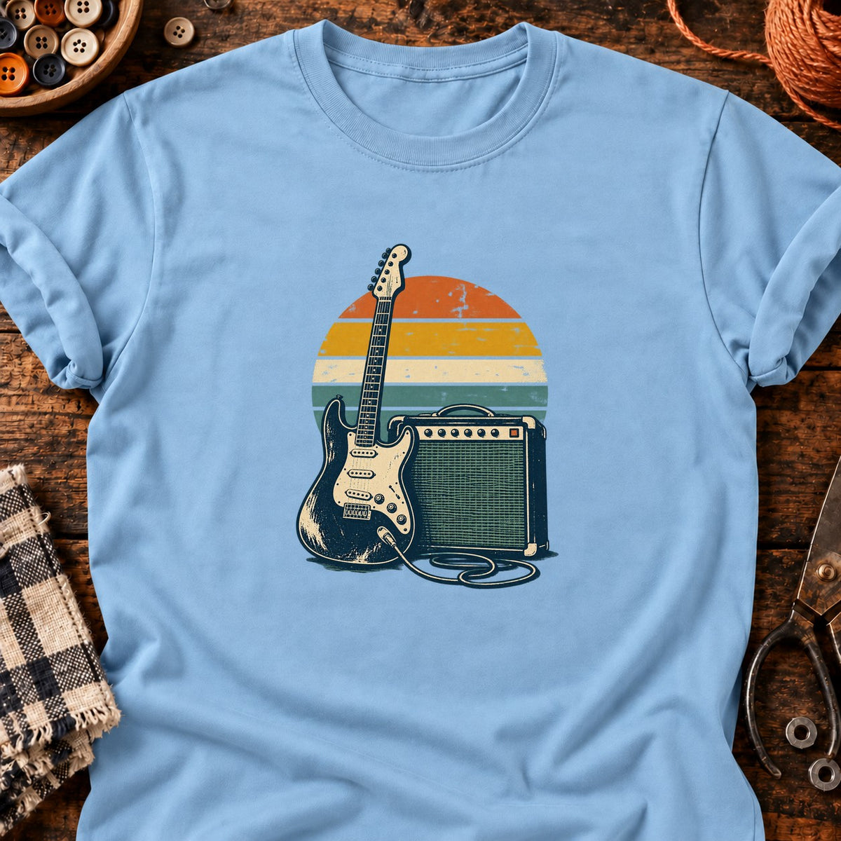 Guitare et ampli rétro — T-shirt bleu clair