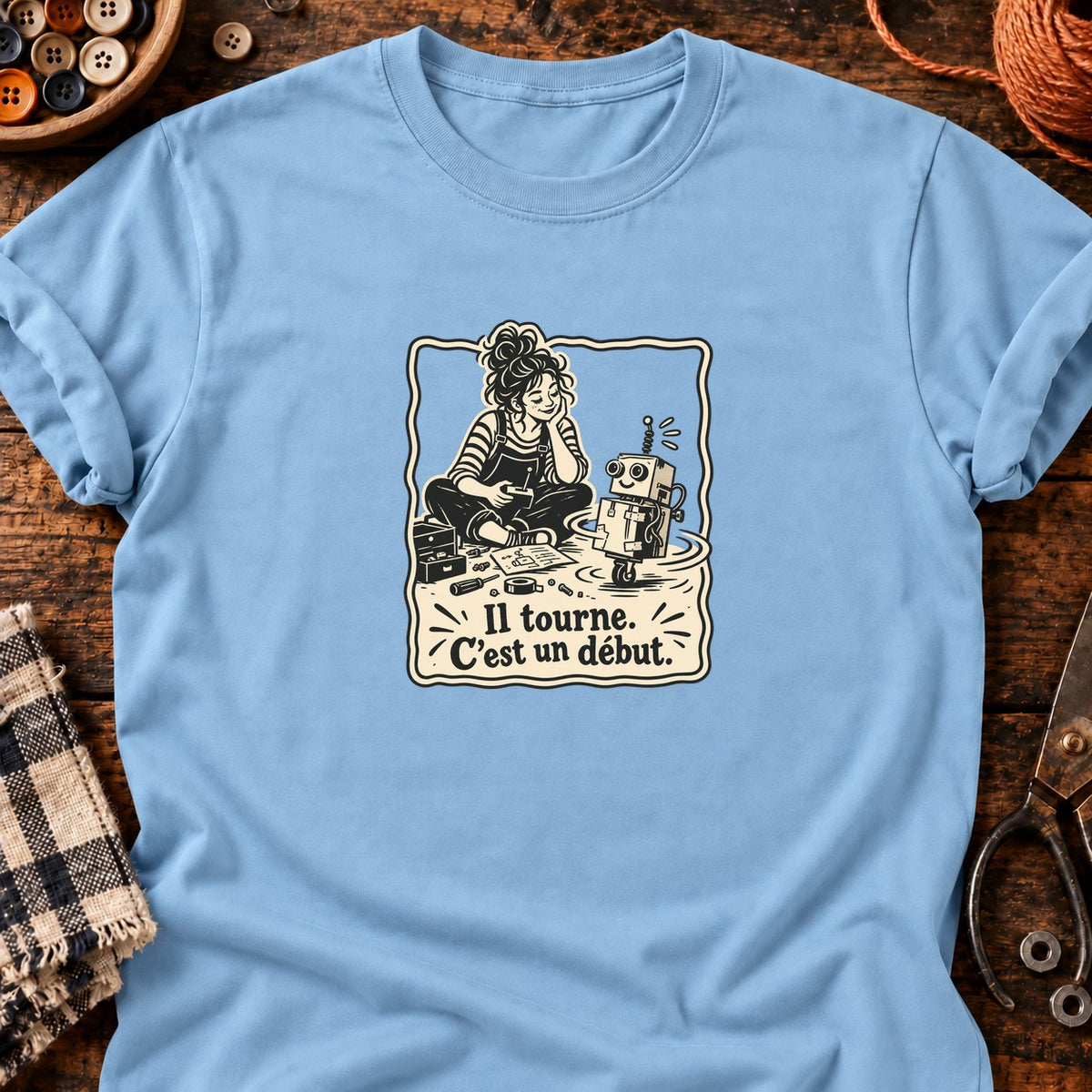 Robot qui tourne en rond — T-shirt bleu clair