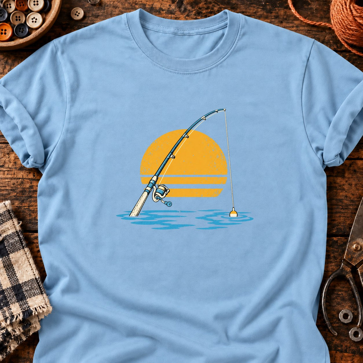 Au bout du fil — T-shirt bleu clair