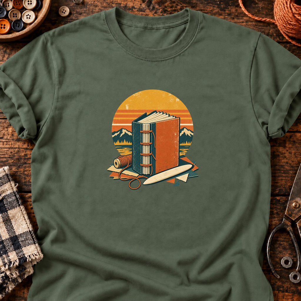 T-shirt Reliure artisanale et carnet cousu, coloris vert militaire