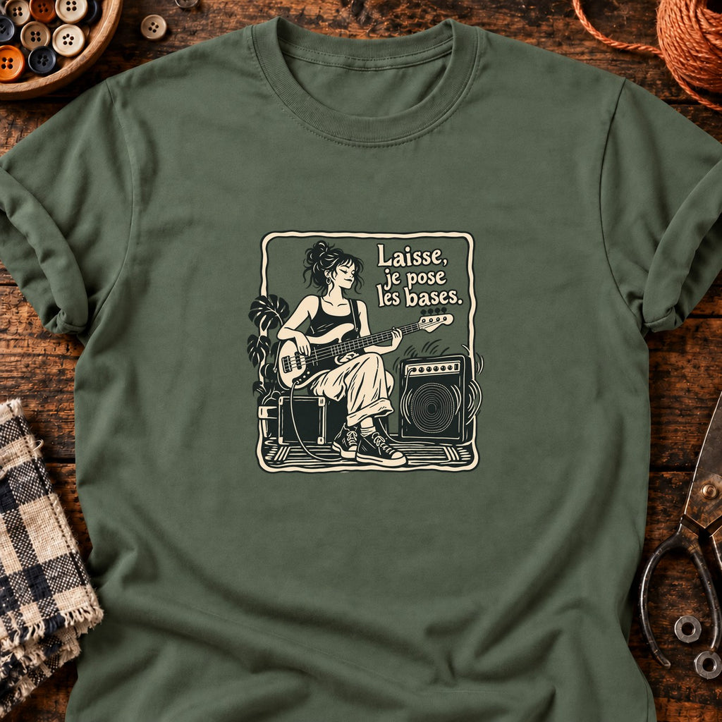 Bassiste au groove affirmé — T-shirt vert militaire