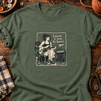 Bassiste au groove affirmé — T-shirt vert militaire