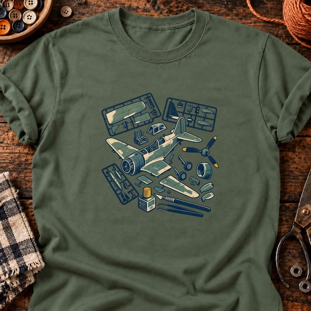 Avion en kit linogravé — T-shirt vert militaire