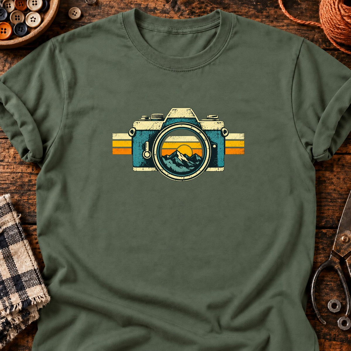 Plein cadre — T-shirt vert militaire