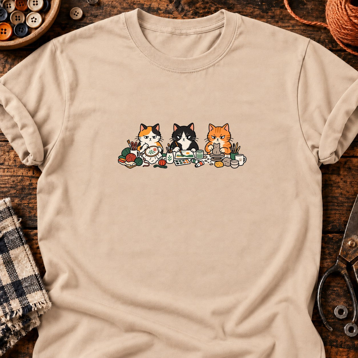 Chats artistes sérieux — T-shirt naturel