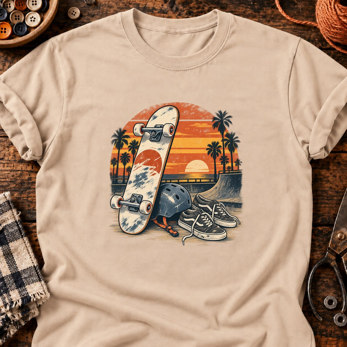 Planche usée et chaussures de skate T-Shirt — T-shirt Natural