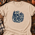 VTT femme en forêt boueuse — T-shirt naturel