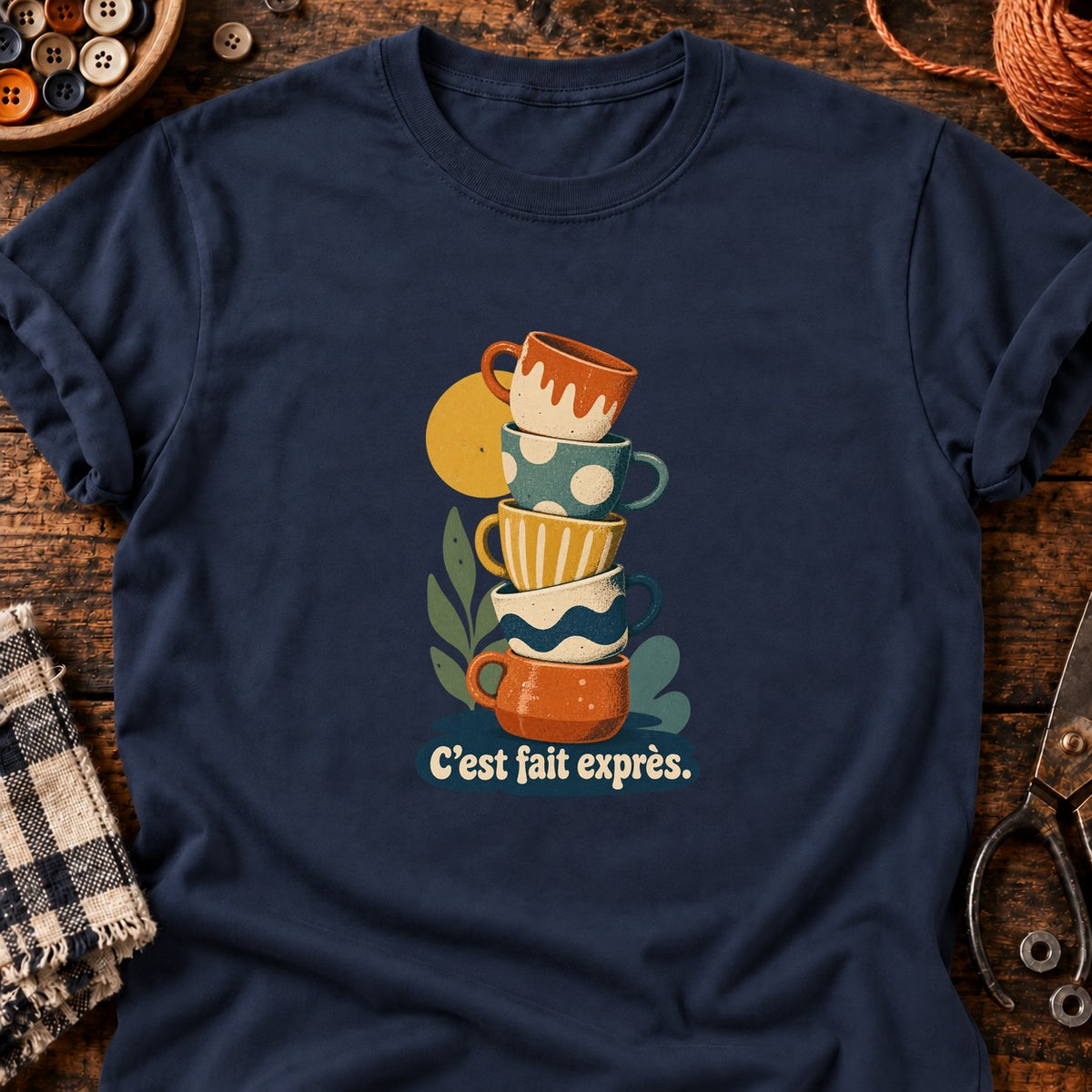 Tour de tasses décalées C’est fait exprès. — T-shirt bleu marine