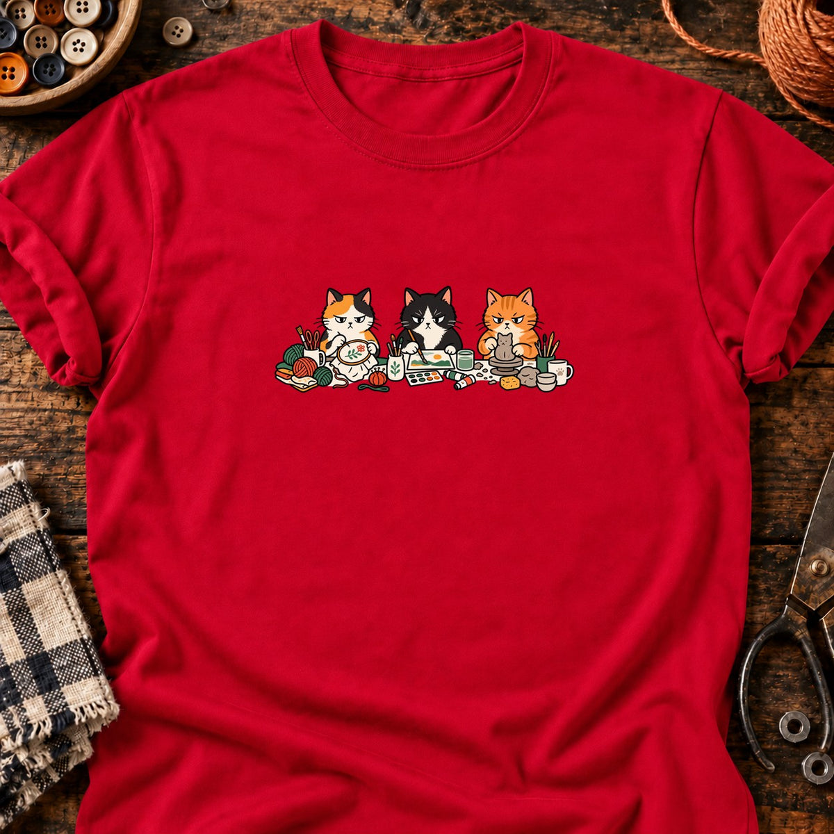 Chats artistes sérieux — T-shirt rouge