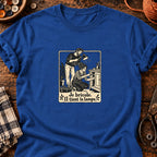 Je bricole. Il tient la lampe. — T-shirt bleu roi