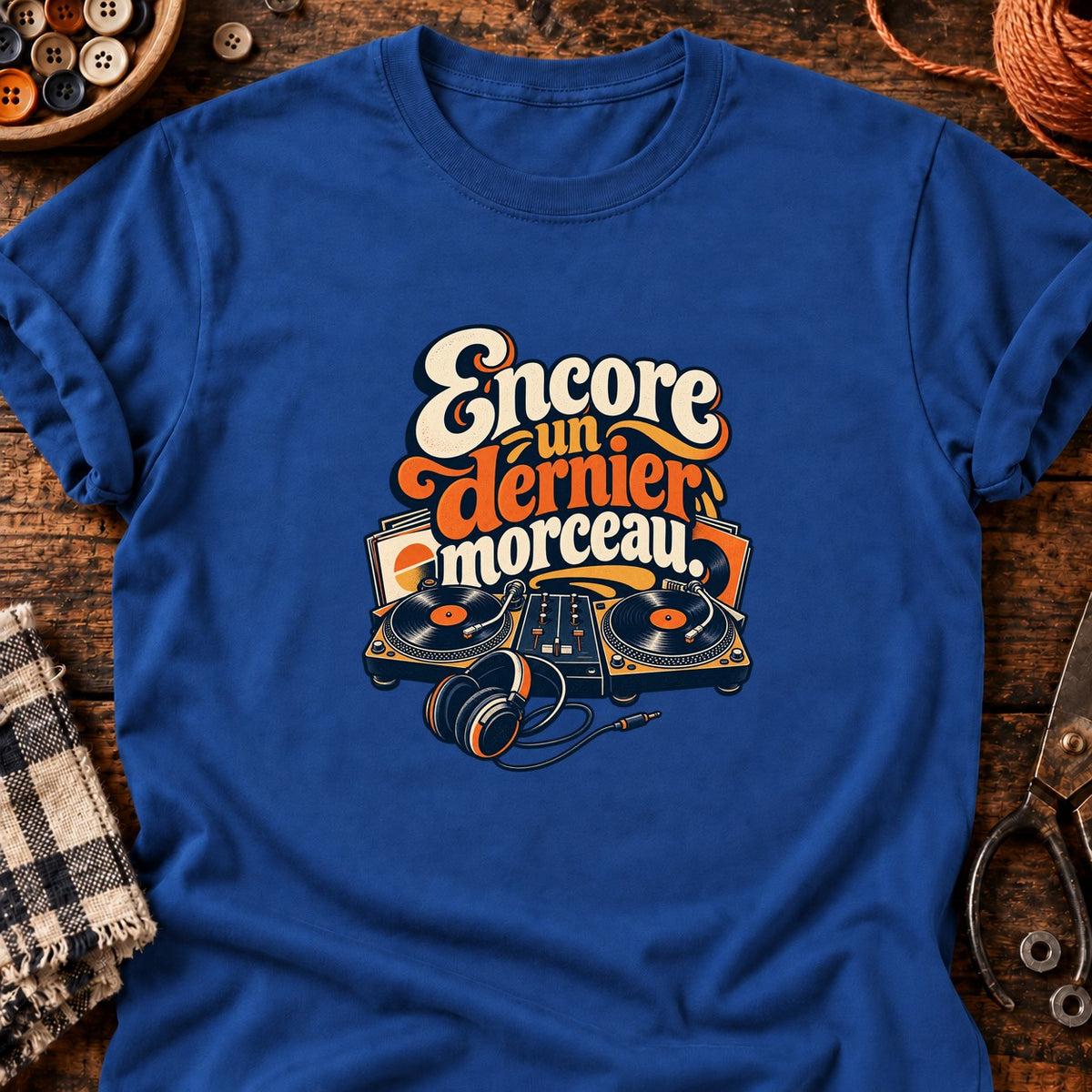Encore un dernier morceau — T-shirt bleu roi