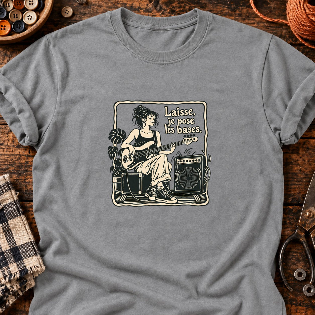 Bassiste au groove affirmé — T-shirt gris chiné