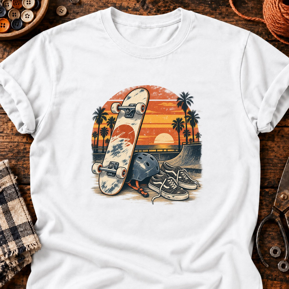 Planche usée et chaussures de skate T-Shirt — T-shirt White