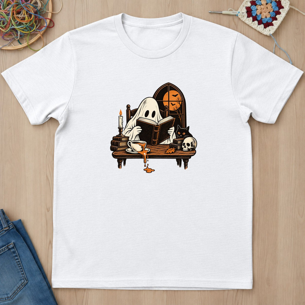 T-shirt blanc présenté à plat