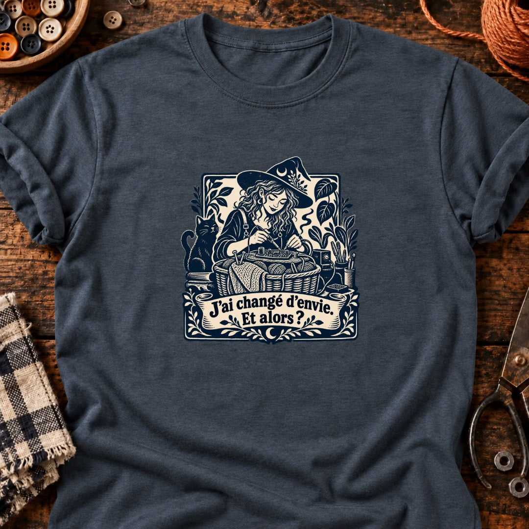 Sorcière bricoleuse et panier oublié T-Shirt — video
