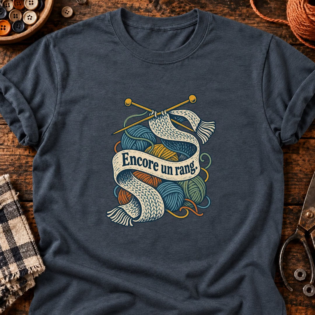 Encore un rang. - T-Shirt — video