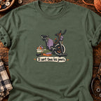 Vélo d’appartement et tricot Il sert tous les jours. T-Shirt — video
