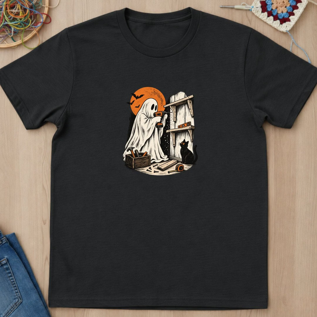 Fantôme bricoleur et étagère inachevée T-Shirt — video