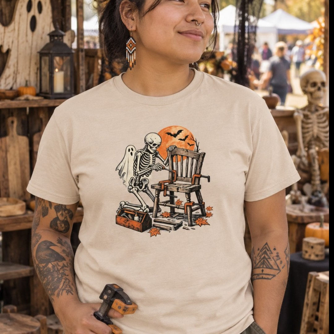 Squelette bricoleur de chaise vintage T-Shirt — video