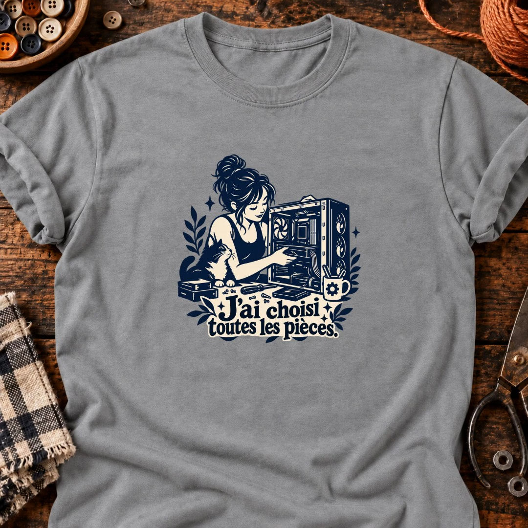 Montage PC et chat complice T-Shirt — video